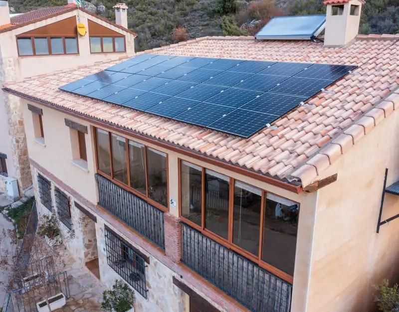 instalación placas solares en Castilla-La Mancha realizada por Otovo