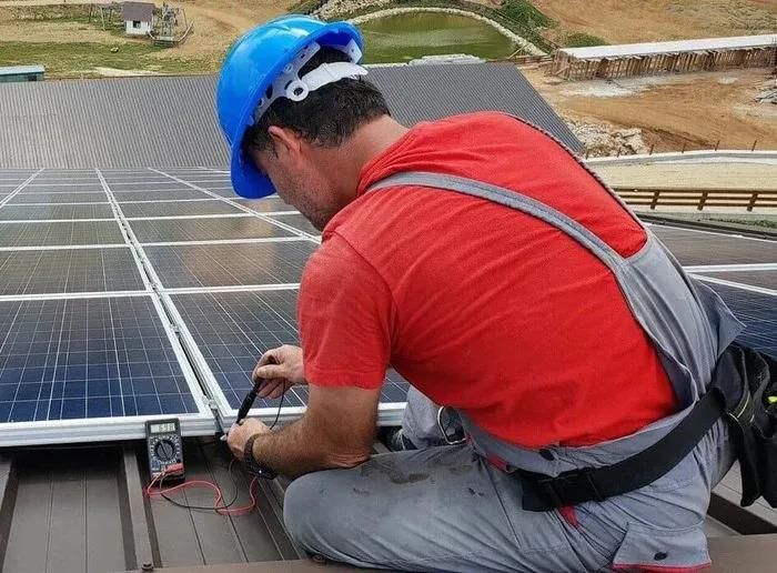 Medidor placas solares
